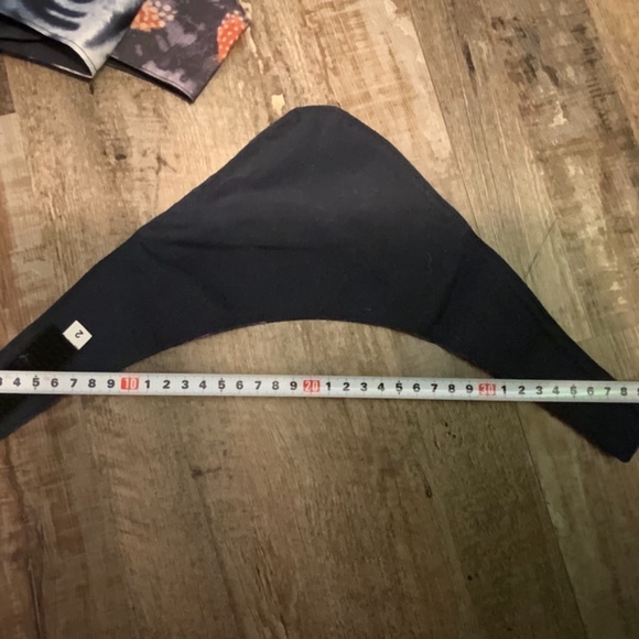 Daba Doo Adjustable Velcro Dog Scarf (“2”/X-Small) - Picture 2 of 2